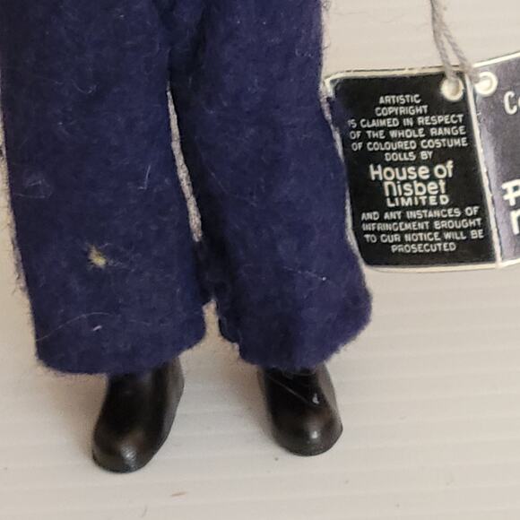 Rare Peggy Nisbet B320 London Policeman (BOBBY) In Uniform. Made in England - Picture 4 of 10